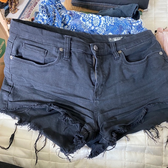 Blank NYC denim shorts - Picture 2 of 4